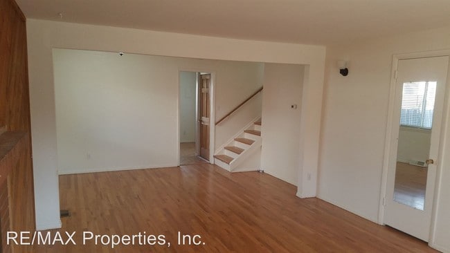 Building Photo - 3705 N Chestnut St