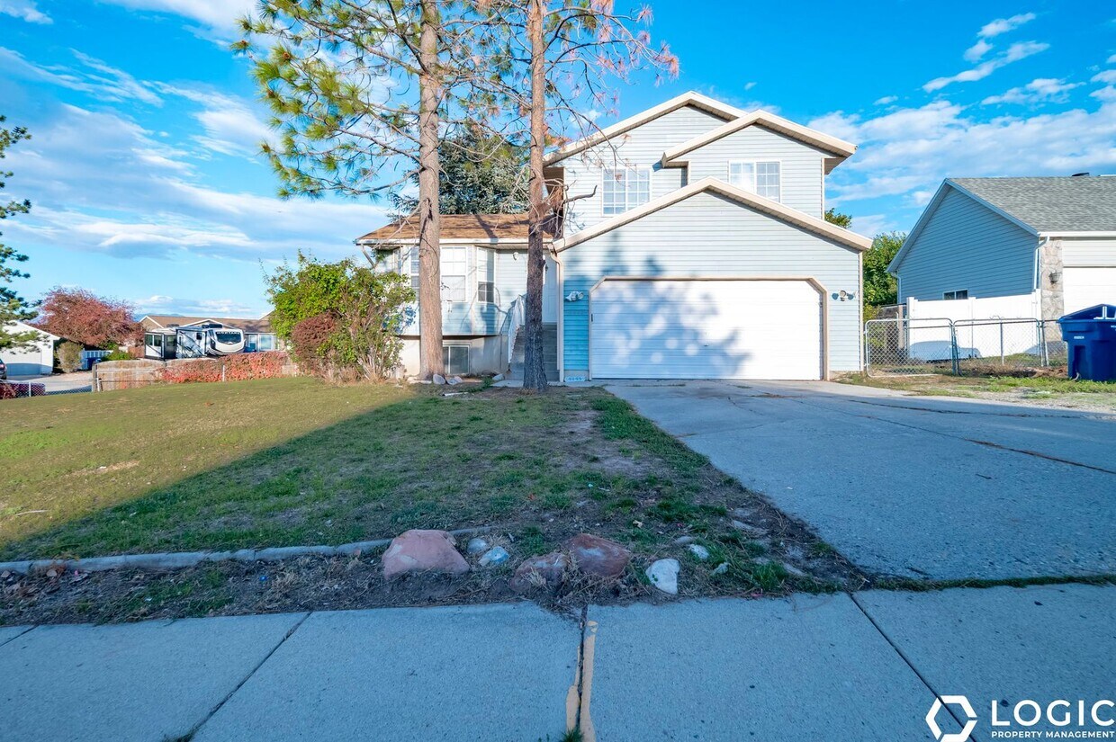 Great Home in Excellent Location! - Great Home in Excellent Location!