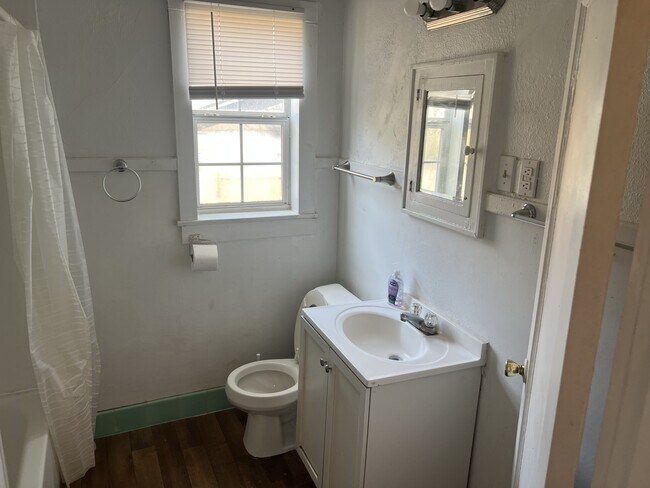 Foto del edificio - 801 E 22nd St