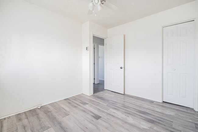 Building Photo - 40 Rue Racine