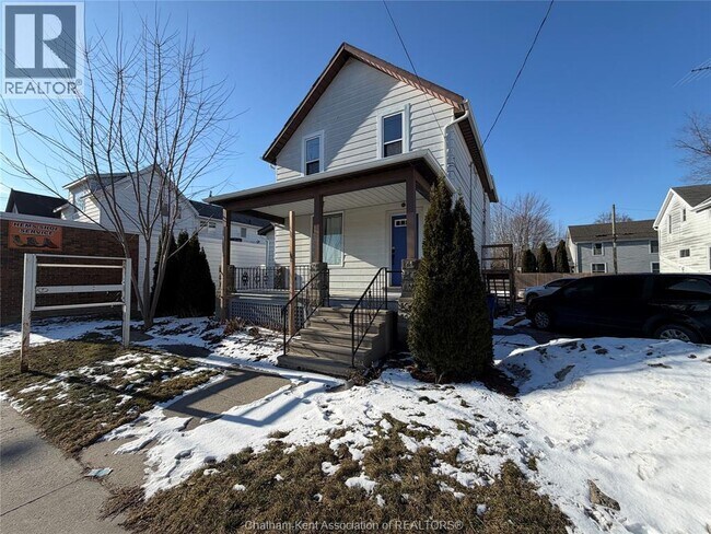 Photo du bâtiment - 252 Queen St