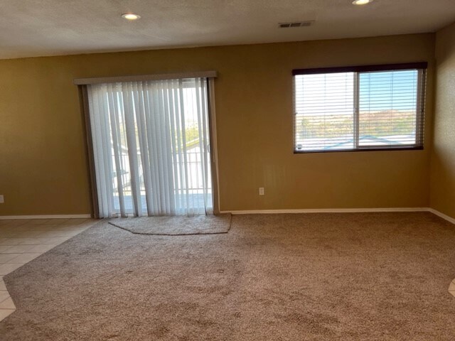 Building Photo - 1436 Riverfront Dr