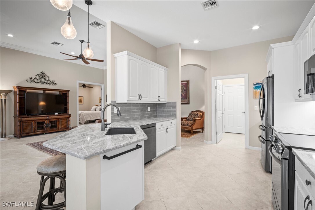 Foto del edificio - 14160 Giustino Way