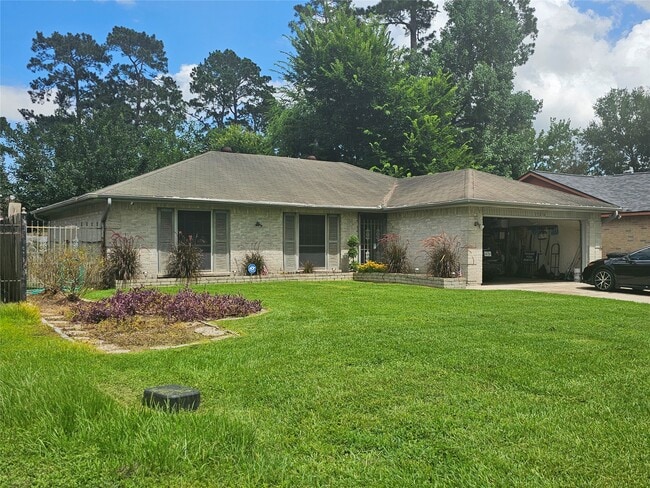 Building Photo - 15206 Flamingo Park