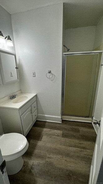 Foto del edificio - 178 Brentwood Ave