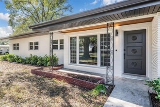 Building Photo - 11012 N Oregon Ave