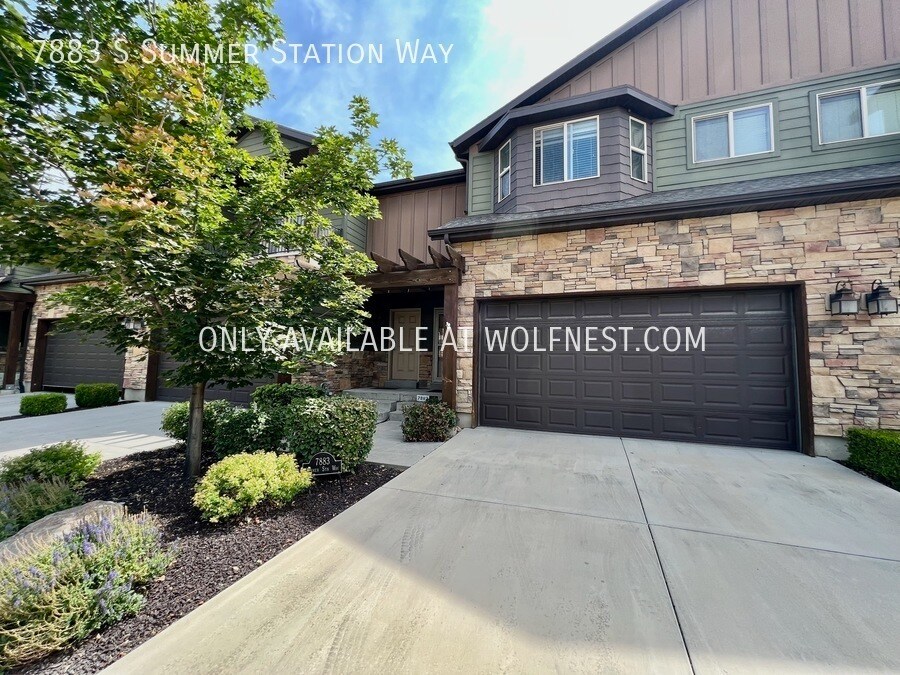Primary Photo - Stunning 3 Bedroom Midvale Townhome! No De...