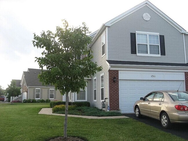 Building Photo - 1311 Westhampton Dr
