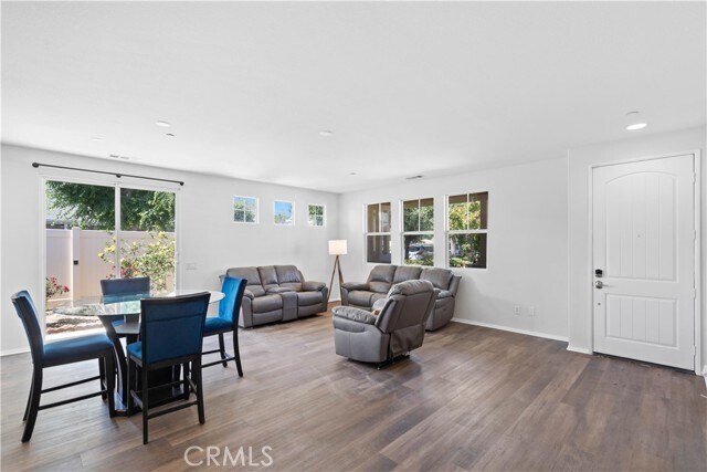 Building Photo - 10895 Sinclare Cir