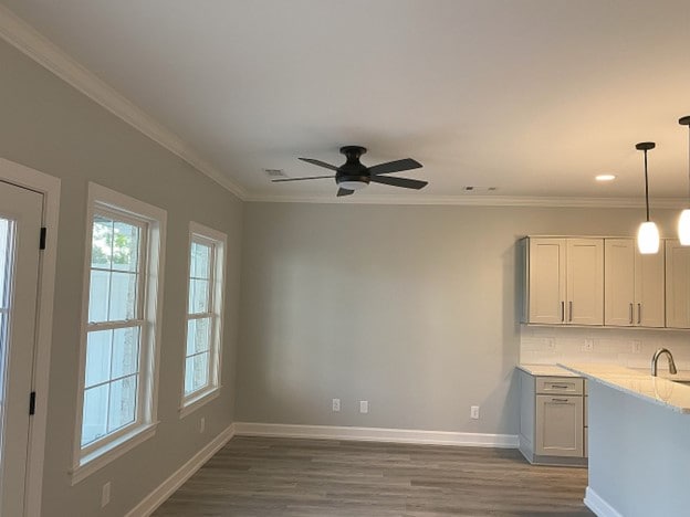 Building Photo - 102 Maple Vw Dr