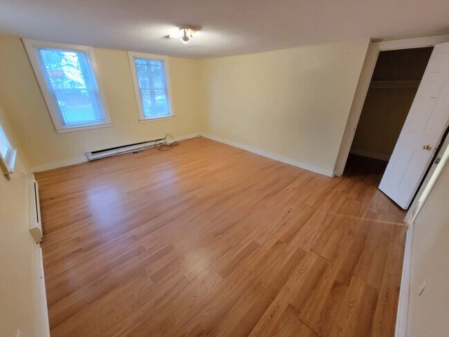 Building Photo - 129 Blake St