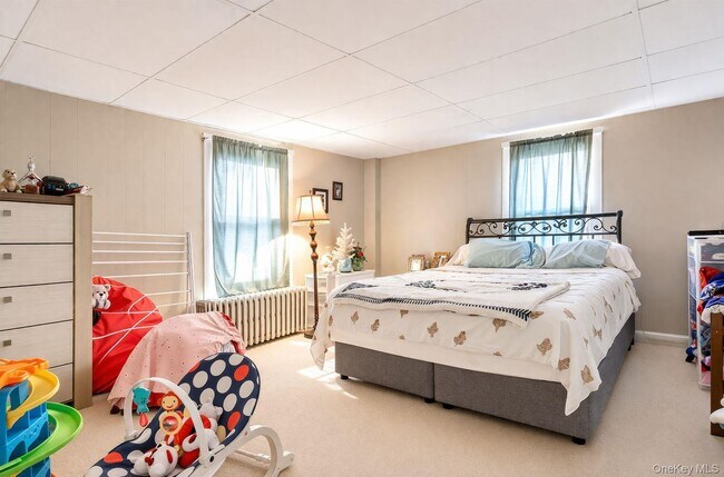 Foto del edificio - 185 Rock Ridge Ave