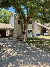 Building Photo - 1406 Summer Creek Dr