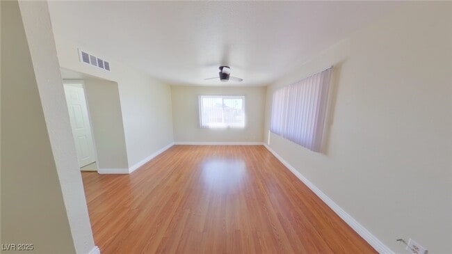 Building Photo - 512 North Cir