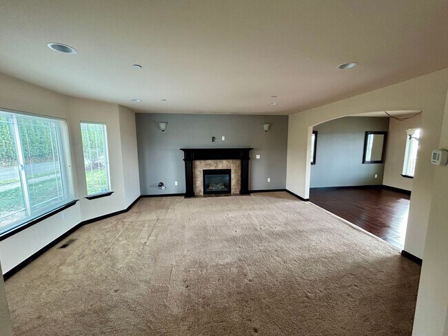 Foto del edificio - Gorgeous 4 bed 2.5 bath Marysville home