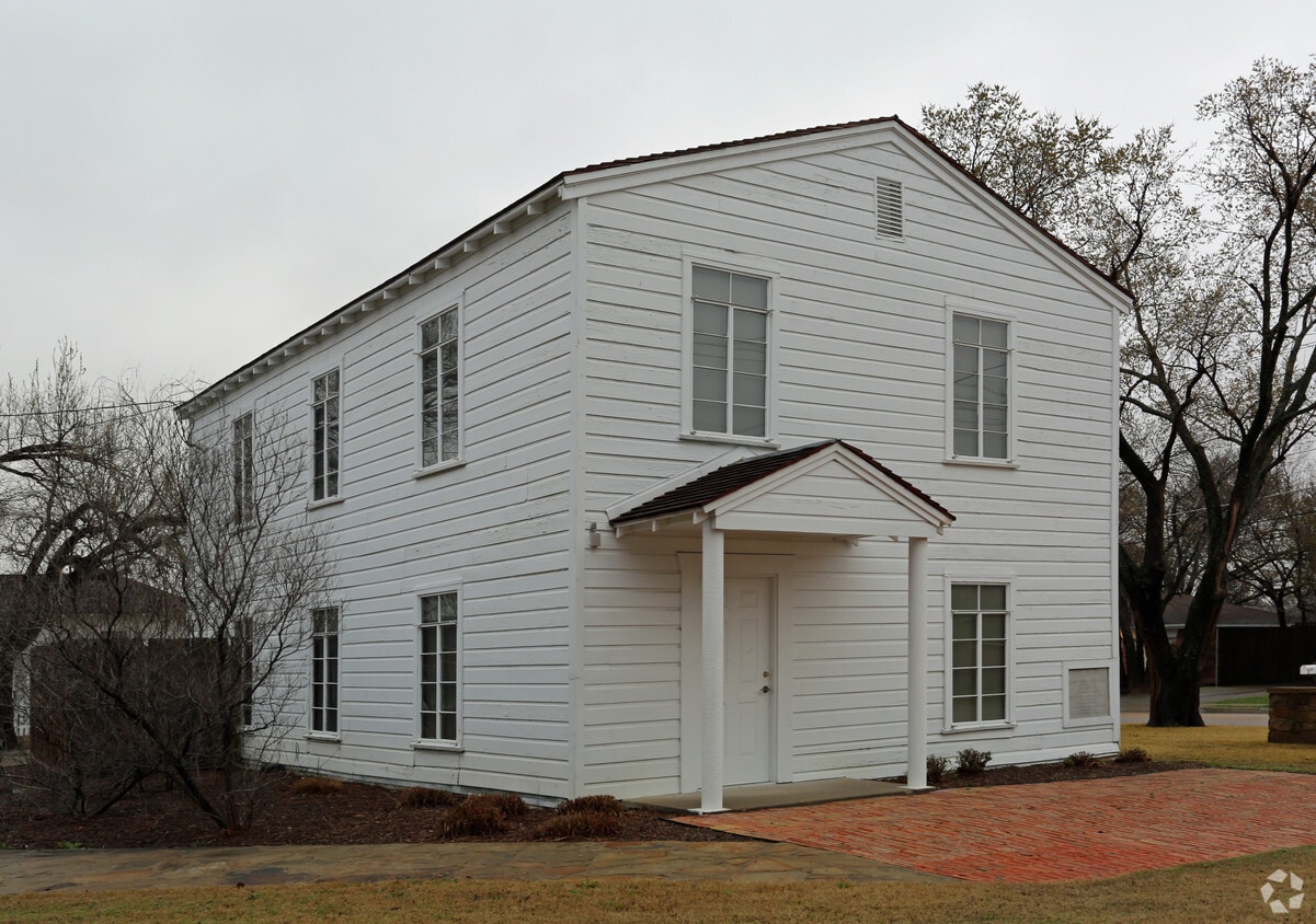 Building Photo - Townsell Creek Apartments