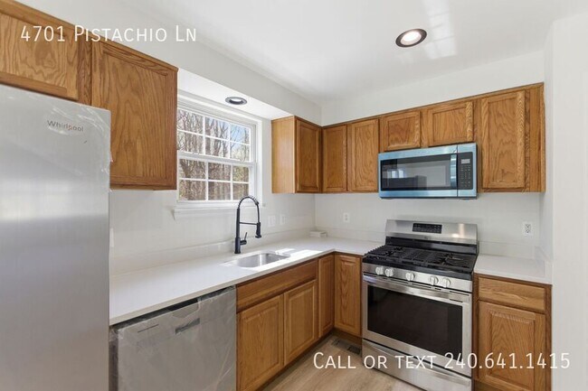 Foto del edificio - 4701 Pistachio Ln