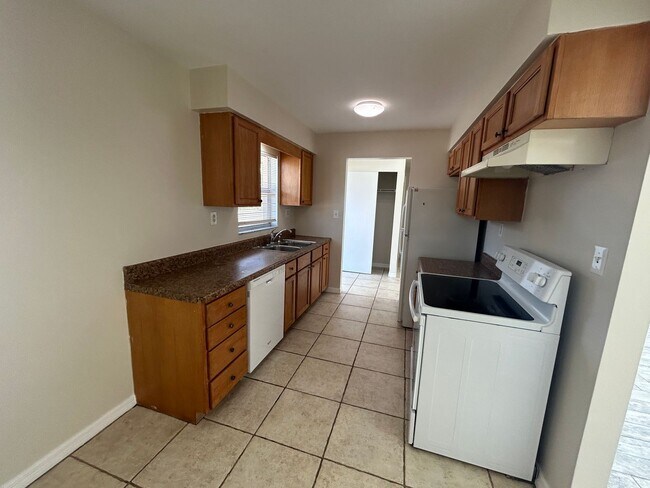 Foto del edificio - 13461 Fifth Street