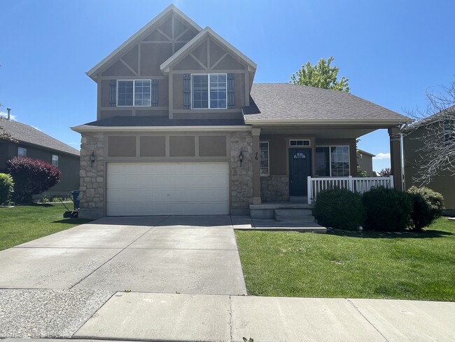 Building Photo - 466 E Apple Grove Ln