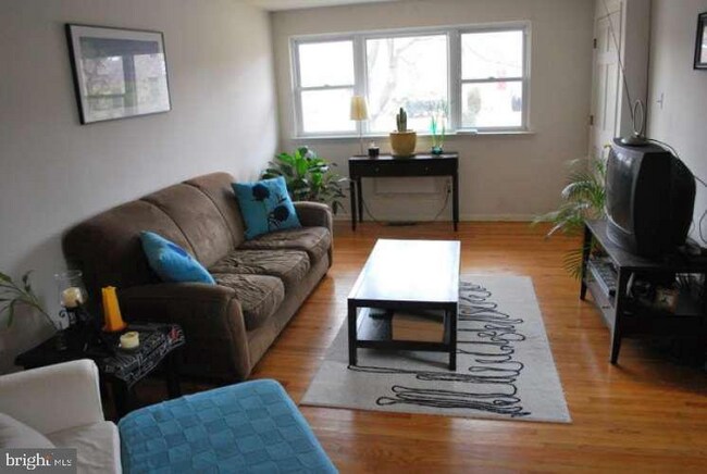 Foto del edificio - 5499 Quentin St