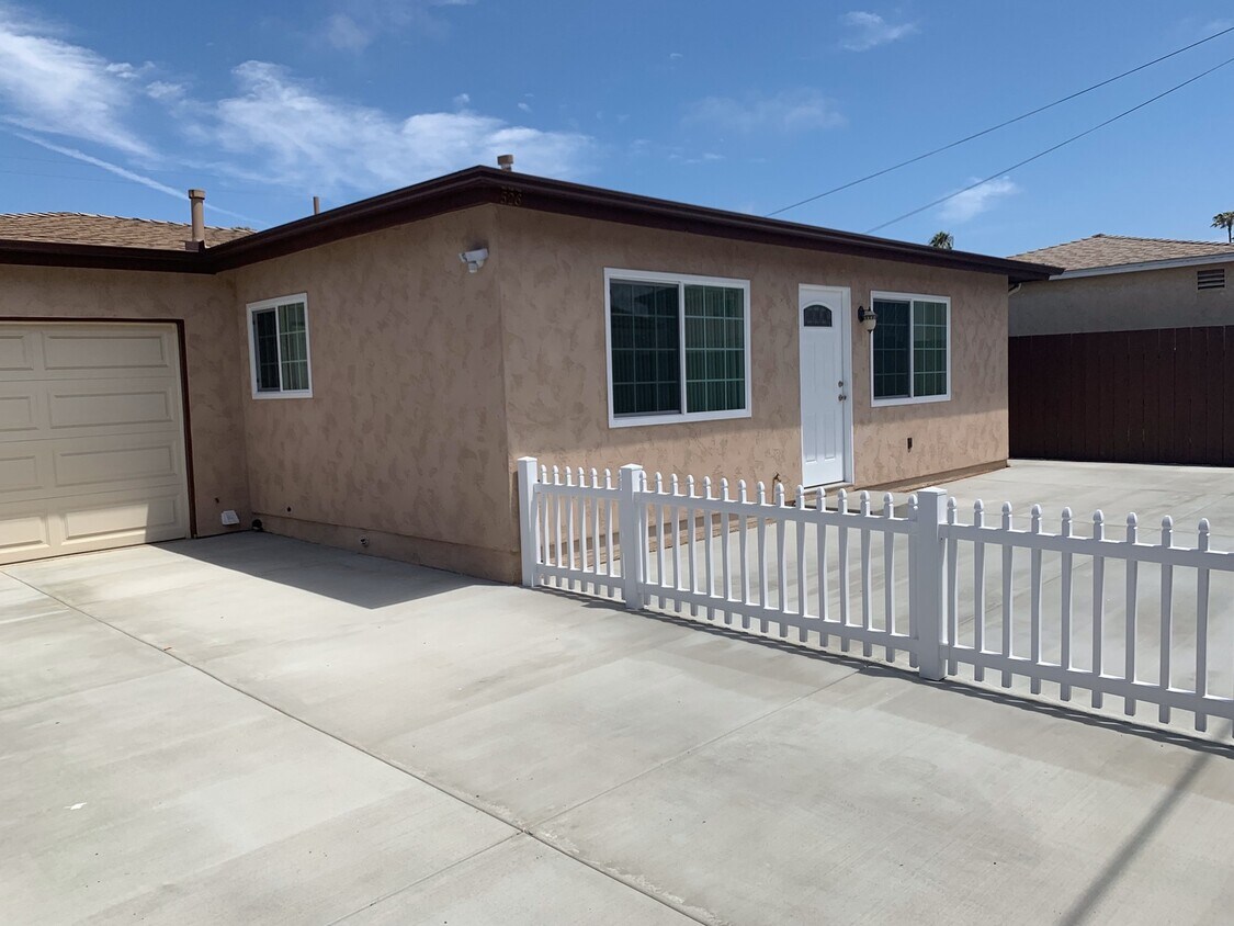 Foto principal - 524-526 Delaware Street