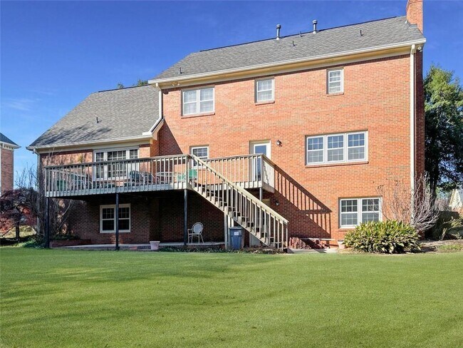 Foto del edificio - 4696 Masters Ct NW