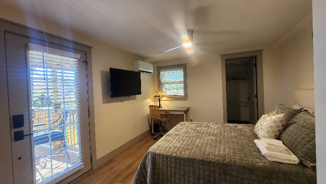 Foto del edificio - 1704 S Forest Dr