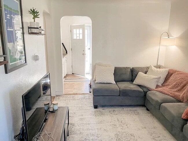 Building Photo - Fantastic 1 bedroom / 1 bath unit in Platt Park