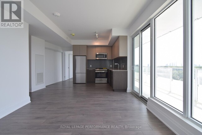 Building Photo - 20-1120 Brin Dr