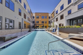 Building Photo - Ridian