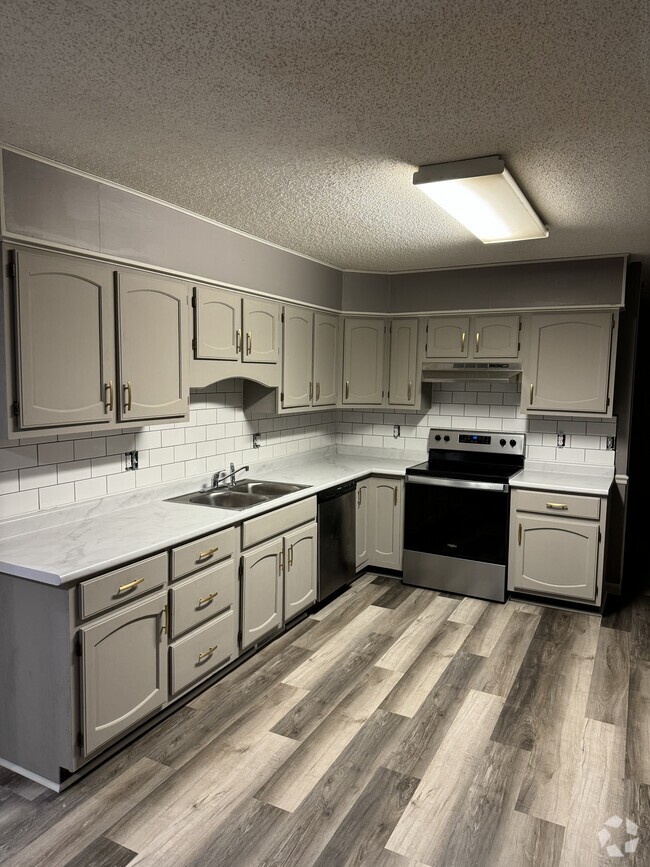 Building Photo - 206 Kate Dr