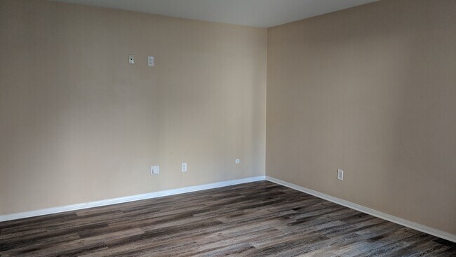 Foto del edificio - 6333 College Grove Way