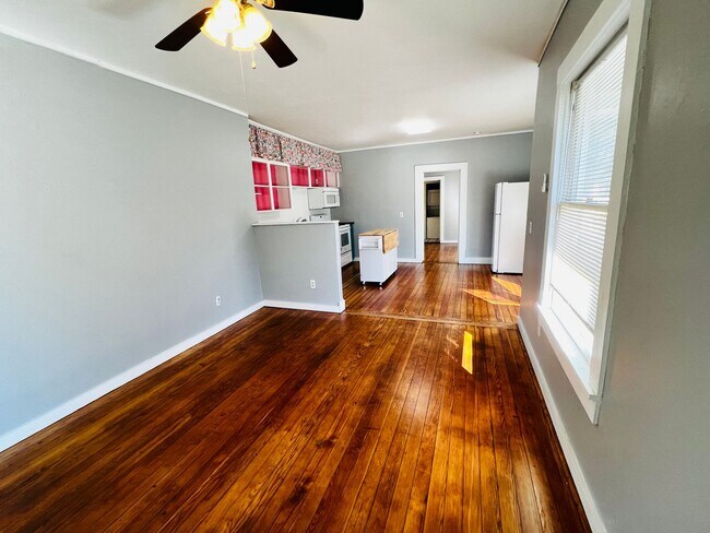 Foto del edificio - 1521 NW 22nd St