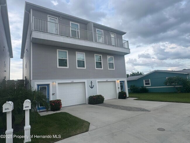 Foto del edificio - 6891 Clark St