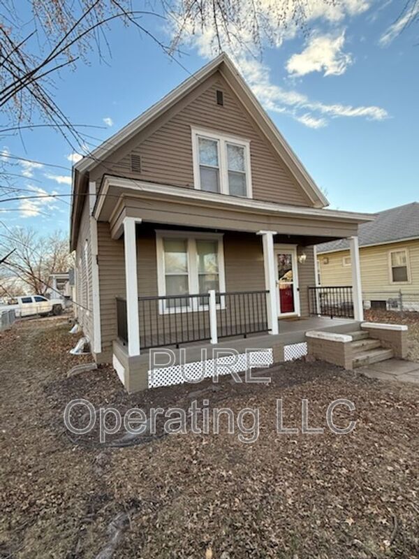 Building Photo - 1149 E 6th St