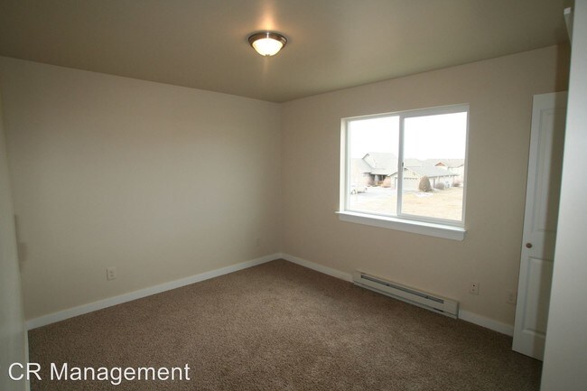 Building Photo - 3093 N 27th Ave