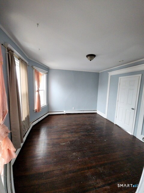 Foto del edificio - 463 Logan St