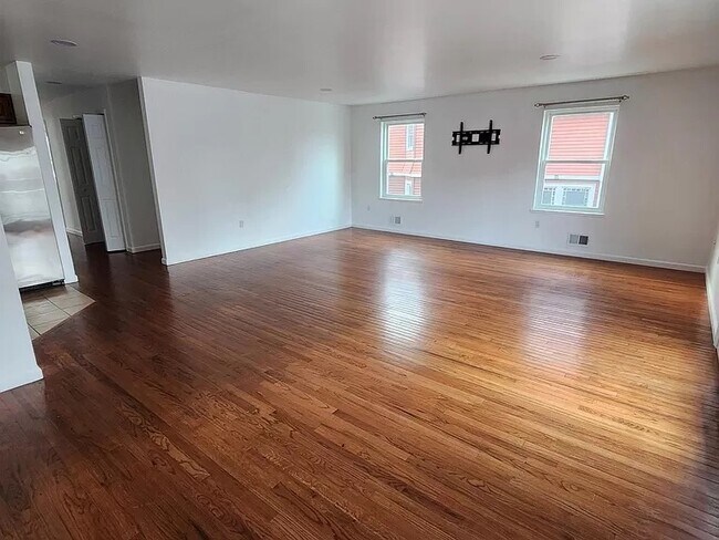 Foto del edificio - 115 Walnut St.