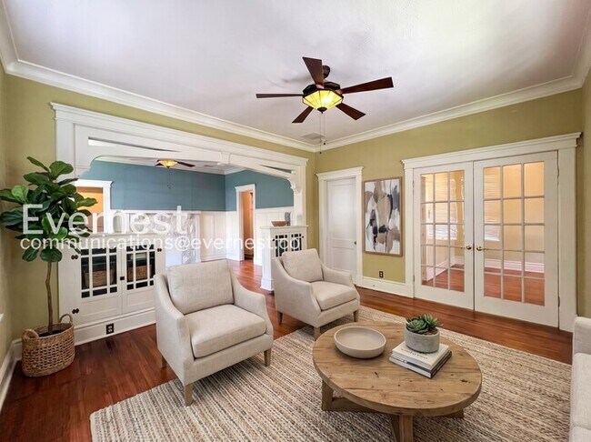 Foto del edificio - 2 Bed/1 Bath Home with Fenced Yard / Available Now!