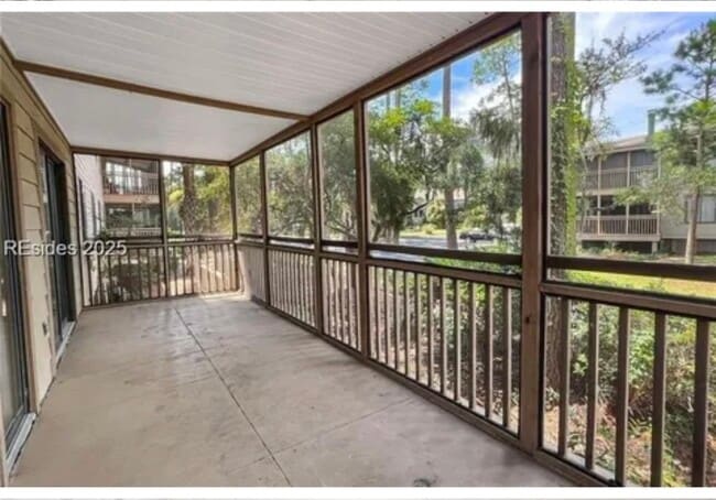 Foto del edificio - 7 Shipwatch Pt