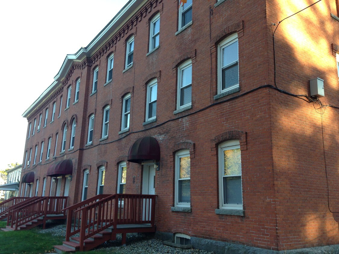 29 Front St, Palmer, MA 01080 Apartments in Palmer, MA