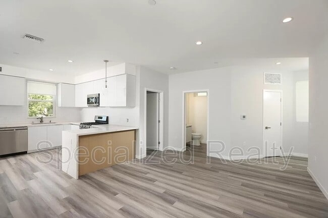 Building Photo - 1408 Eagle Vista Dr