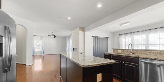 Foto del edificio - 10185 Warfield St