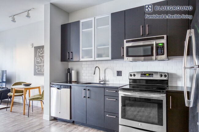 Foto del edificio - 300 Harrison Ave