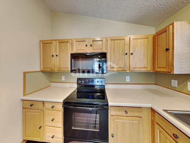 Foto del edificio - 623 Heartland Meadows Dr