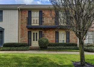 Building Photo - 2323 Augusta Dr