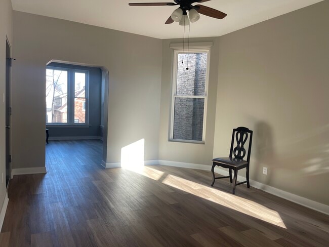 Foto del edificio - 2733 W Crystal St