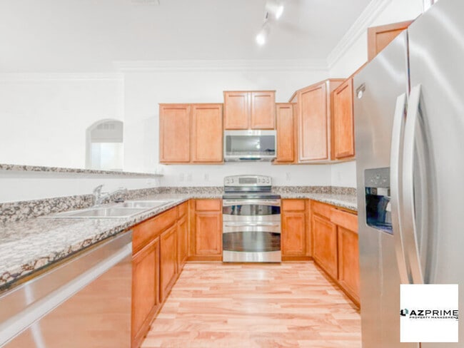 Building Photo - Elegant 2/2 Phoenix Townhouse in Pinnacle ...