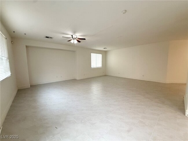 Building Photo - 9748 Waukegan Ave