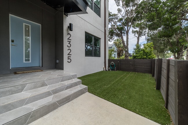 Foto del edificio - 2325 1st Ave S